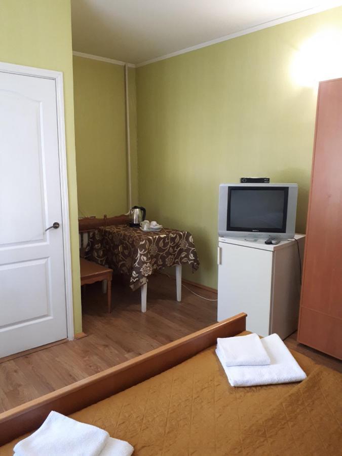 Hotel Gostynnyi Dvir Sharhorod Eksteriør bilde
